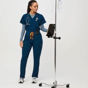 Figs Deep Reef size Small TALL Yola Pants, Size Small Catarina Top. NWT!!